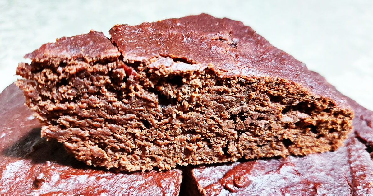 Torta dolce con barbabietola
